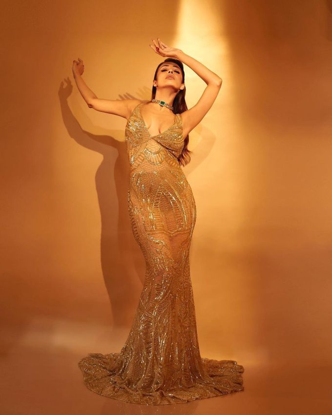 મલાઇકા અરોરા 48 વર્ષની ઉંમરે પણ 28ની હોય તેવી લાગે છે આ તસવીરોમાં. જુઓ તેની અદાઓથી ભરપૂર તસવીરો મલાઇકા અરોરા 48 વર્ષની ઉંમરે પણ 28ની હોય તેવી લાગે છે આ તસવીરોમાં. જુઓ તેની અદાઓથી ભરપૂર તસવીરો