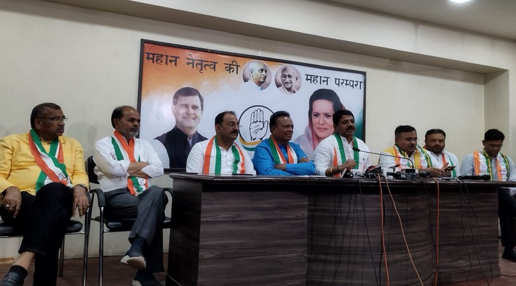 મહેન્દ્રસિંહ વાઘેલા કોંગ્રેસમાં જોડાયા, ગુજરાતના પૂર્વ સીએમ શંકરસિંહ વાઘેલાના છે પુત્ર મહેન્દ્રસિંહ વાઘેલા કોંગ્રેસમાં જોડાયા, ગુજરાતના પૂર્વ સીએમ શંકરસિંહ વાઘેલાના છે પુત્ર