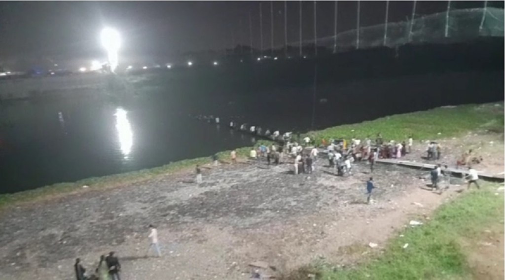 મોરબી ઝૂલતો પુલ તૂટવાની દુર્ઘટના કેવી રીતે સર્જાઈ? લોકોની ચીચીયારીઓથી વાતાવરણ ગમગીન