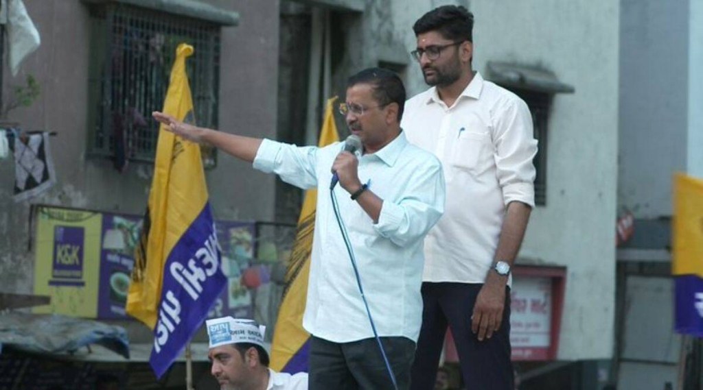 ગુજરાત વિધાનસભા ચૂંટણી: કેજરીવાલે લગાવ્યો રોડ શો માં પત્થરમારાનો આરોપ, પોલીસે કહ્યું- આવી કોઇ ઘટના બની નથી ગુજરાત વિધાનસભા ચૂંટણી: કેજરીવાલે લગાવ્યો રોડ શો માં પત્થરમારાનો આરોપ, પોલીસે કહ્યું- આવી કોઇ ઘટના બની નથી