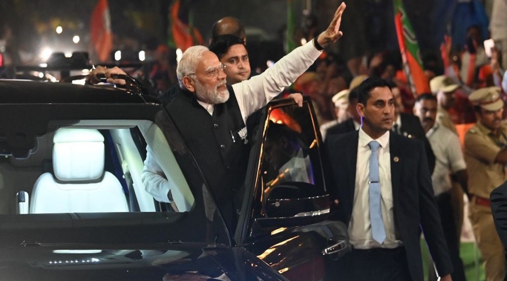 સુરતમાં રોડ શો પછી પીએમ મોદીએ કહ્યું- નવી પેઢીએ અમદાવાદ અને સુરતમાં સીરિયલ બોમ્બ બ્લાસ્ટ જોયા નથી, આતંકવાદીઓના શુભચિંતકોથી સાવધાન રહો