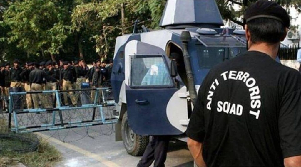 ગુજરાત વિધાનસભા ચૂંટણી પહેલા સુરત, અમદાવાદ, જામનગર, ભરૂચ અને ભાવનગરના 150 સ્થળો પર ATS-GSTના દરોડા ગુજરાત વિધાનસભા ચૂંટણી પહેલા સુરત, અમદાવાદ, જામનગર, ભરૂચ અને ભાવનગરના 150 સ્થળો પર ATS-GSTના દરોડા