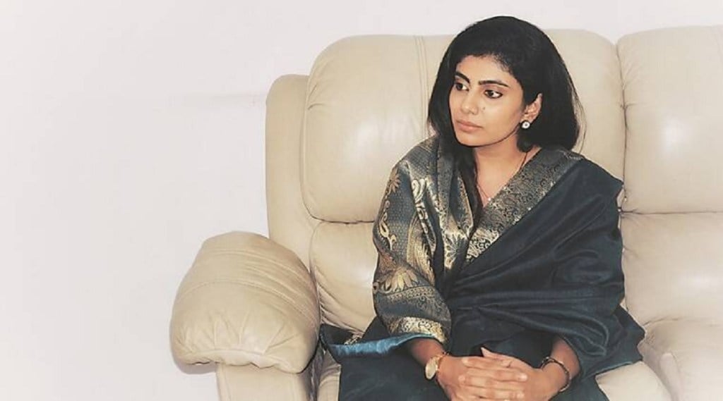 ગુજરાત વિધાનસભા ચૂંટણીઃ જામનગર ઉત્તર સીટ માટે ક્રિકેટર રવિન્દ્ર જાડેજાના પત્ની ઉમેદવાર જાહેર, કોણ છે રિવાબા જાડેજા? ગુજરાત વિધાનસભા ચૂંટણીઃ જામનગર ઉત્તર સીટ માટે ક્રિકેટર રવિન્દ્ર જાડેજાના પત્ની ઉમેદવાર જાહેર, કોણ છે રિવાબા જાડેજા?