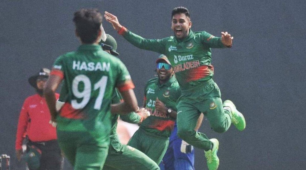 IND VS BAN 2ND ODI : ઇજાગ્રસ્ત રોહિત શર્માની લડાયક ઇનિંગ્સ એળે ગઇ, બાંગ્લાદેશનો 5 રને વિજય, 2015 પછી શ્રેણી જીત્યુ IND VS BAN 2ND ODI : ઇજાગ્રસ્ત રોહિત શર્માની લડાયક ઇનિંગ્સ એળે ગઇ, બાંગ્લાદેશનો 5 રને વિજય, 2015 પછી શ્રેણી જીત્યુ