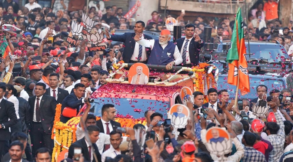 ગુજરાત વિધાનસભાની ચૂંટણી : પીએમ નરેન્દ્ર મોદીનો અમદાવાદમાં ભવ્ય રોડ શો યોજાયો, મોટી સંખ્યામાં લોકો ઉમટ્યા ગુજરાત વિધાનસભાની ચૂંટણી : પીએમ નરેન્દ્ર મોદીનો અમદાવાદમાં ભવ્ય રોડ શો યોજાયો, મોટી સંખ્યામાં લોકો ઉમટ્યા