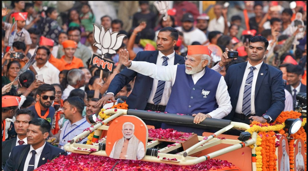 અમદાવાદમાં PM મોદીના રોડ-શોમાં કાફલાને રોકીને એમ્બ્યુલન્સને રસ્તો અપાયો, જુઓ વીડિયો અમદાવાદમાં PM મોદીના રોડ-શોમાં કાફલાને રોકીને એમ્બ્યુલન્સને રસ્તો અપાયો, જુઓ વીડિયો