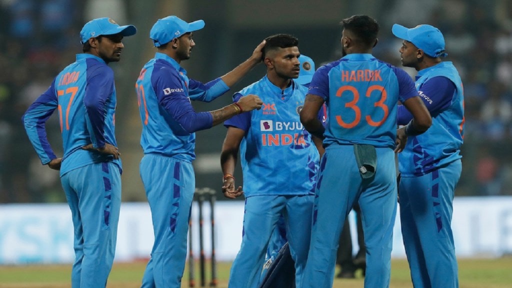 IND vs SL : ડેબ્યૂ મેચમાં શિવમ માવીનો તરખાટ, પ્રથમ ટી-20માં ભારતનો 2 રને વિજય IND vs SL : ડેબ્યૂ મેચમાં શિવમ માવીનો તરખાટ, પ્રથમ ટી-20માં ભારતનો 2 રને વિજય