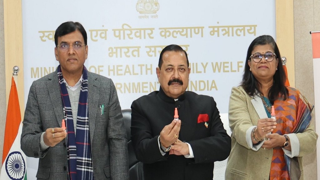 Nasal Vaccine: ભારતને મળી પ્રથમ નેઝલ વેક્સીન, કોઇ ઇન્જેક્શનની જરૂર પડશે નહીં Nasal Vaccine: ભારતને મળી પ્રથમ નેઝલ વેક્સીન, કોઇ ઇન્જેક્શનની જરૂર પડશે નહીં