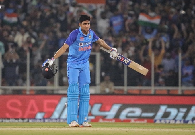 આંતરરાષ્ટ્રીય ટી-20માં શુભમન ગિલે કારકિર્દીની પહેલી સદી ફટકારી છે. (Express photo by Nirmal Harindran)