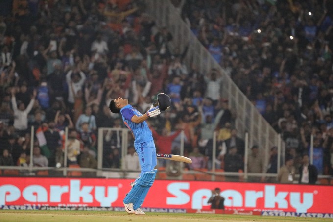 રનના મામલે ભારતે આંતરરાષ્ટ્રીય ટી-20માં સૌથી મોટો વિજય મેળવ્યો છે. આ પહેલા ભારતનો સૌથી મોટો વિજય 143 રનનો હતો. જે 2018માં આયરલેન્ડ સામે વિજય મેળવ્યો હતો. (Express photo by Nirmal Harindran)