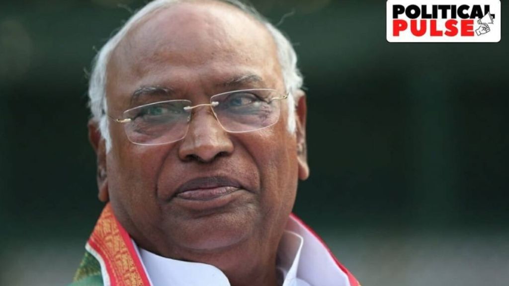 કોંગ્રેસ સંમેલન: ગાંધી પરિવાર લાપતા, અંતે બધું સ્ક્રિપ્ટ પ્રમાણે થયું કોંગ્રેસ સંમેલન: ગાંધી પરિવાર લાપતા, અંતે બધું સ્ક્રિપ્ટ પ્રમાણે થયું