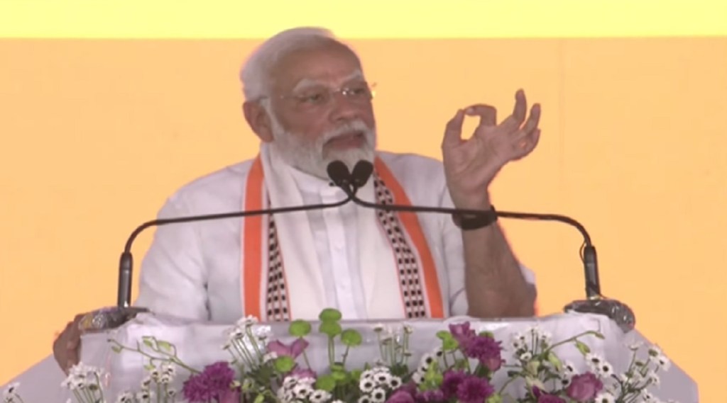 કર્ણાટકમાં પીએમ નરેન્દ્ર મોદીએ કહ્યું- તે મારી કબર ખોદવાના સપના જોવે છે, હું ગરીબોનું જીવન આસાન બનાવવામાં વ્યસ્ત કર્ણાટકમાં પીએમ નરેન્દ્ર મોદીએ કહ્યું- તે મારી કબર ખોદવાના સપના જોવે છે, હું ગરીબોનું જીવન આસાન બનાવવામાં વ્યસ્ત