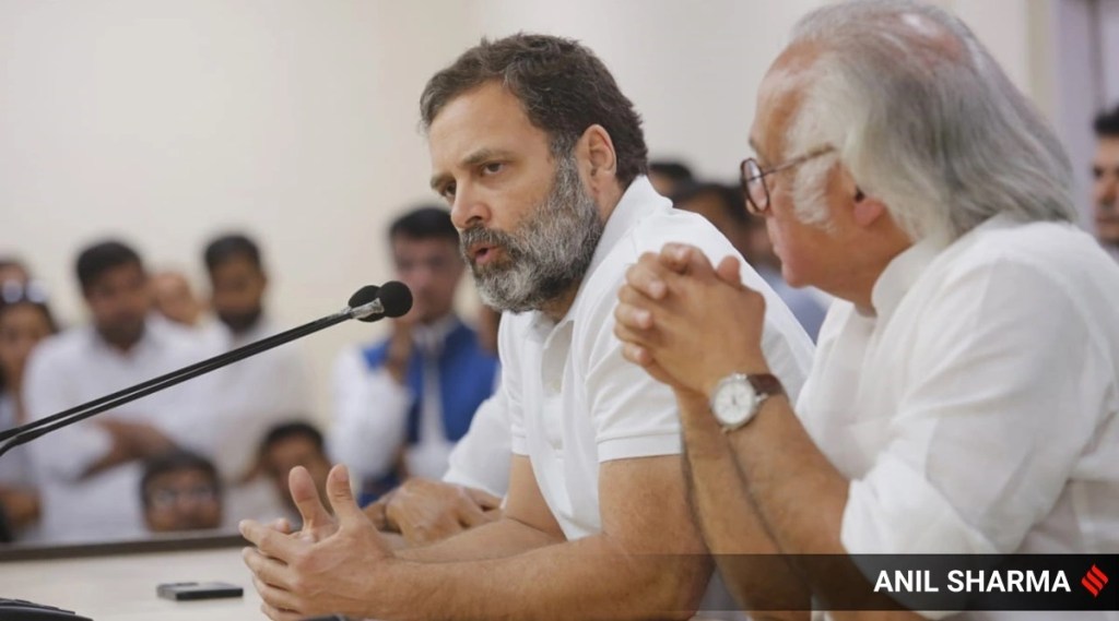 લંડન પ્રવાસ પછી પ્રથમ વખત સંસદ પહોંચ્યા રાહુલ ગાંધી, સરકાર પર કર્યો પ્રહાર, કહ્યું- જો મંજૂરી મળશે તો સદનમાં બોલીશ લંડન પ્રવાસ પછી પ્રથમ વખત સંસદ પહોંચ્યા રાહુલ ગાંધી, સરકાર પર કર્યો પ્રહાર, કહ્યું- જો મંજૂરી મળશે તો સદનમાં બોલીશ