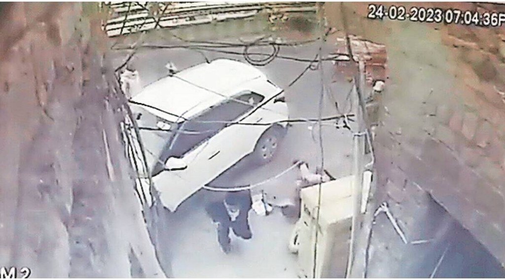 ઉમેશ પાલ હત્યાકાંડમાં મોટું એક્શન, પહેલી ગોળી ચલાવનાર ઉસ્માન એન્કાઉન્ટરમાં ઠાર મરાયો ઉમેશ પાલ હત્યાકાંડમાં મોટું એક્શન, પહેલી ગોળી ચલાવનાર ઉસ્માન એન્કાઉન્ટરમાં ઠાર મરાયો