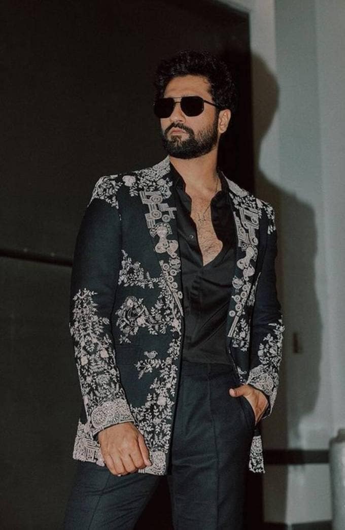 અને, સુપર ડિપર, વિકી કૌશલ. (ફોટોઃ વિકી કૌશલ/ઈન્સ્ટાગ્રામ)