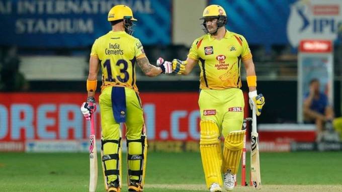 2018માં, ચેન્નઈ સુપર કિંગ્સ તરફથી રમતા, માઈક હસીએ કિંગ્સ ઈલેવન પંજાબ સામે માત્ર 54 બોલમાં 116 રન બનાવ્યા હતા. આ મેચમાં CSKએ 240 રન બનાવ્યા હતા. (તસવીરઃ આઈપીએલ)