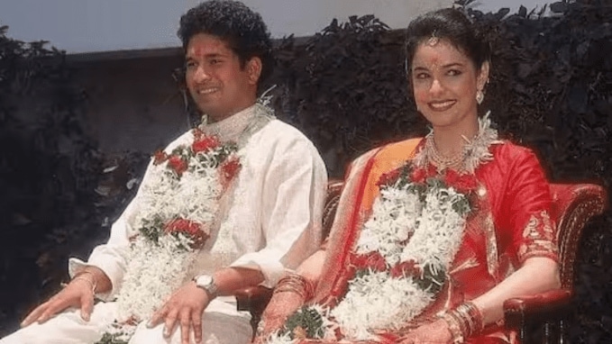 22 વર્ષની ઉંમરે સચિને 24 મે 1995ના રોજ અંજલિ સાથે લગ્ન કર્યા હતા.