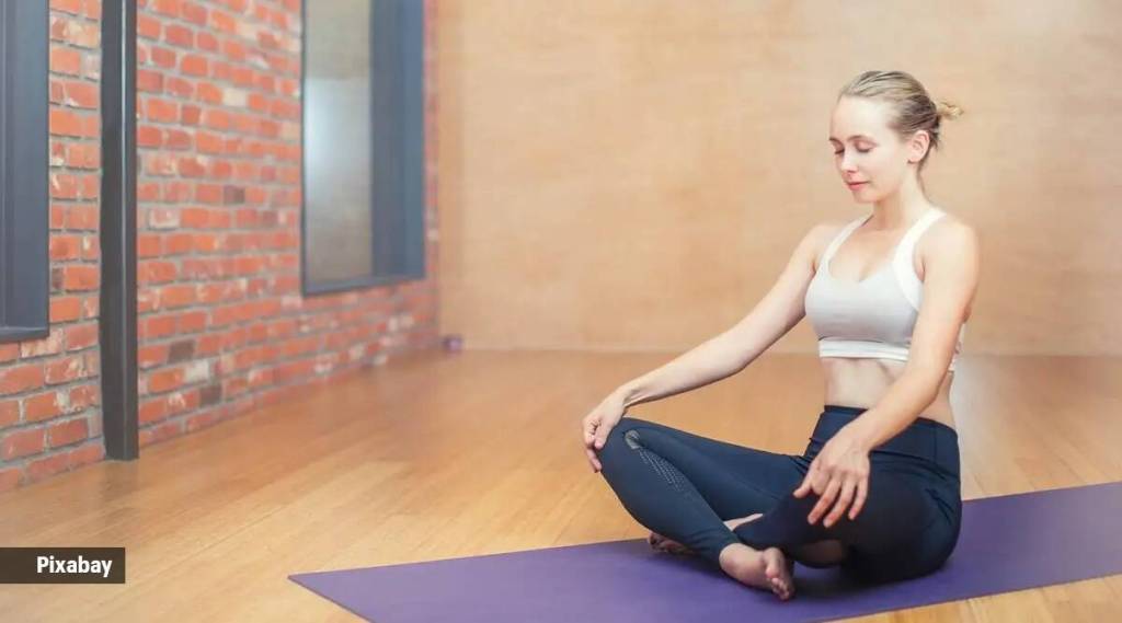 હેલ્થ ટિપ્સ : આ ત્રણ મુદ્રા તમારી પાચન ક્રિયાને બગાડે છે પરંતુ જમતી વખતે સુખાસન અને વજ્રાસન કરો