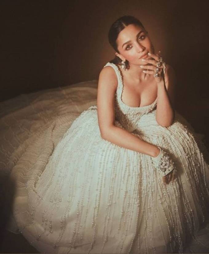 Alia Bhatt Met Gala : પ્રબલ ગુરુંગે આલિયા ભટ્ટ મેટ ગાલા ગાઉનને 'ગ્લોબલ સુપરસ્ટાર માટે સારી રીતે મુસાફરી કરેલો ડ્રેસ' ગણાવ્યો હતો. (ફોટોઃ આલિયા ભટ્ટ/ઈન્સ્ટાગ્રામ)