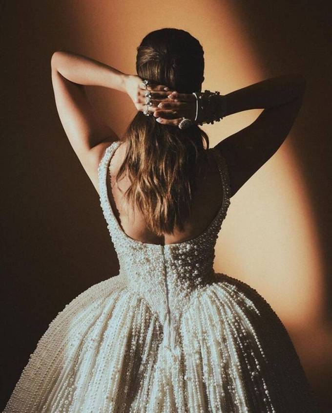 Alia Bhatt Met Gala Look : આલિયા ભટ્ટ મેટ ગાલા ડેબ્યૂમાં ચમકી રહી છે. ડિઝાઇનર પ્રબલ ગુરુંગે આલિયા ભટ્ટ સાથેની સ્ટોરી ઇન્સ્ટાગ્રામ પર શેર કરી છે. (ફોટોઃ પ્રબલ ગુરુંગ/ઈન્સ્ટાગ્રામ)