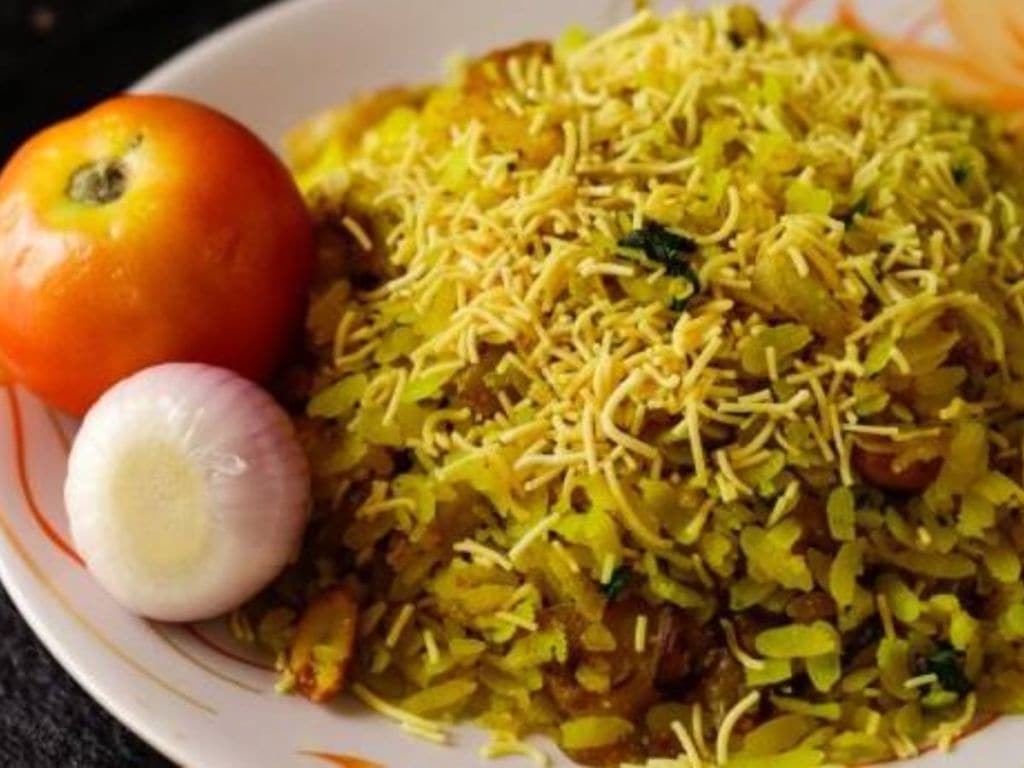 Poha Vs Rice : પૌઆ અને રાઈસ બેમાંથી કોનું સેવન સ્વાસ્થ્યપ્રદ કહી શકાય?