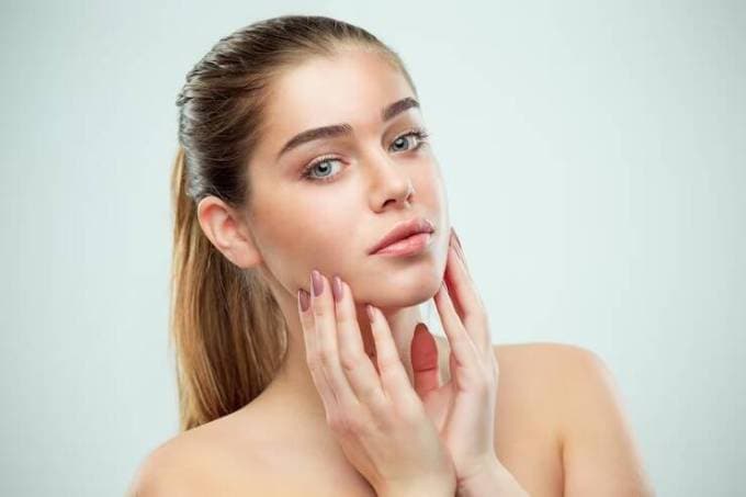 <strong>&gt;&gt; ચહેરાની ચમક વધારે છે</strong>