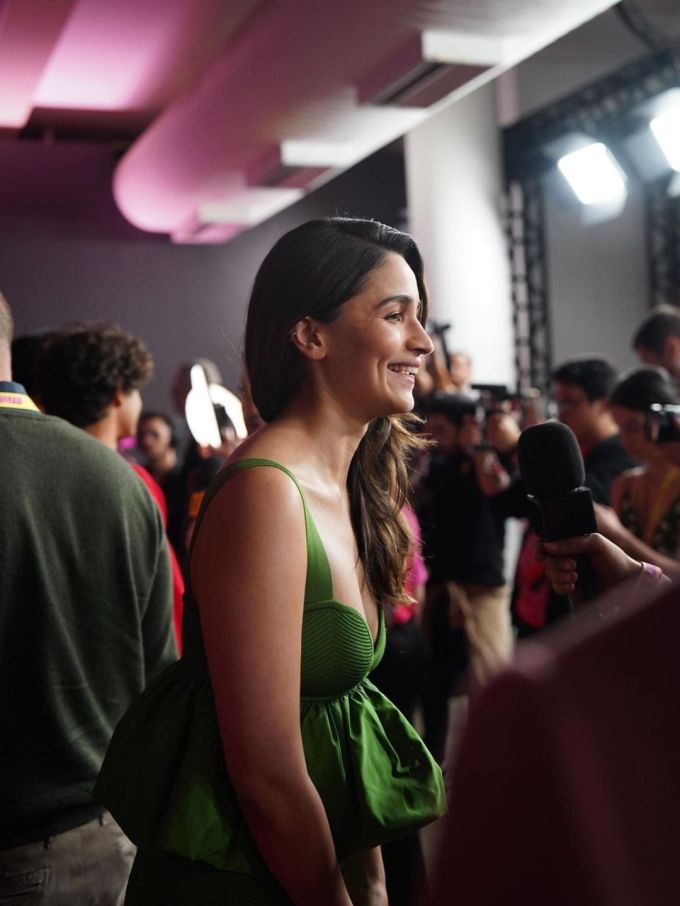 આલિયા ભટ્ટ તેની પહેલી હોલિવૂડ ફિલ્મ હાર્ટ ઓફ સ્ટોન ટ્રેલરમાં વિલેનની ભૂમિકામાં જોવા મળશે.  (ફોટો ક્રેડિટ આલિયા ભટ્ટ ઇન્સ્ટા)