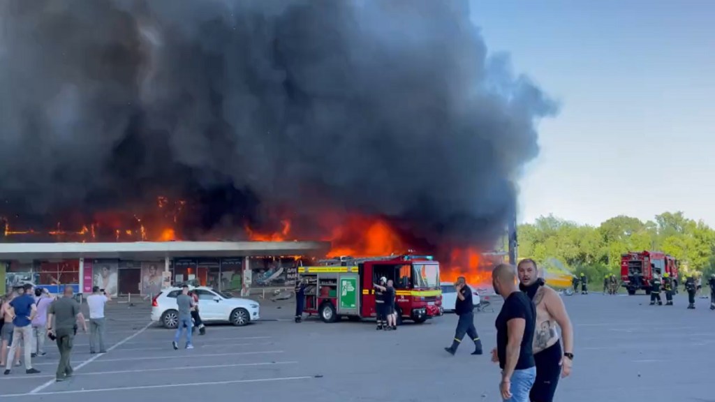 રશિયા યુક્રેન યુધ્ધ: રશિયાનો યુક્રેનના બે શહેર પર મિસાઇલ હુમલો, બાળક સહિત ચારના મોત, વર્ષ પહેલા આજના દિવસે 20 મોત થયા હતા રશિયા યુક્રેન યુધ્ધ: રશિયાનો યુક્રેનના બે શહેર પર મિસાઇલ હુમલો, બાળક સહિત ચારના મોત, વર્ષ પહેલા આજના દિવસે 20 મોત થયા હતા