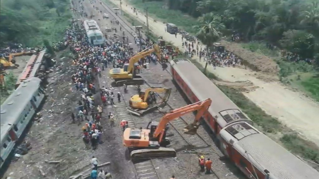 3 june, Odisha train Accident live update : ઓડિશા ટ્રેન અકસ્માત મોતની સંખ્યા વધીને 261 થઈ, PM મોદીએ લીધી મુલાકાત 3 june, Odisha train Accident live update : ઓડિશા ટ્રેન અકસ્માત મોતની સંખ્યા વધીને 261 થઈ, PM મોદીએ લીધી મુલાકાત