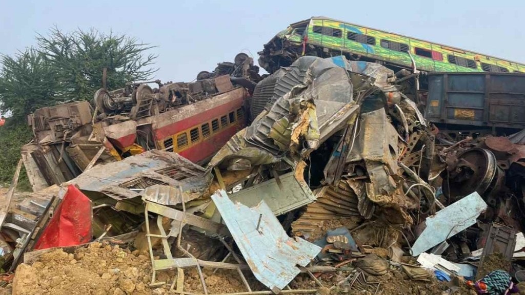 Coromandel Express Derailed Live, Odisha Coromandel Express Derailed Live