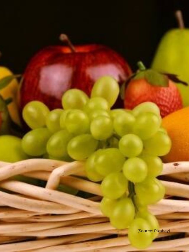 પુષ્કળ પ્રમાણમાં દ્રાવ્ય ફાઇબર ખાઓ : દ્રાવ્ય ફાઇબર પાણીને શોષી લે છે અને જેલ બનાવે છે જે ખોરાકને ધીમું કરવામાં મદદ કરે છે કારણ કે તે તમારા પાચનતંત્રમાંથી પસાર થાય છે. જેમ કે, ફળો,શાકભાજી,કઠોળ,ઓટ્સ,જવ