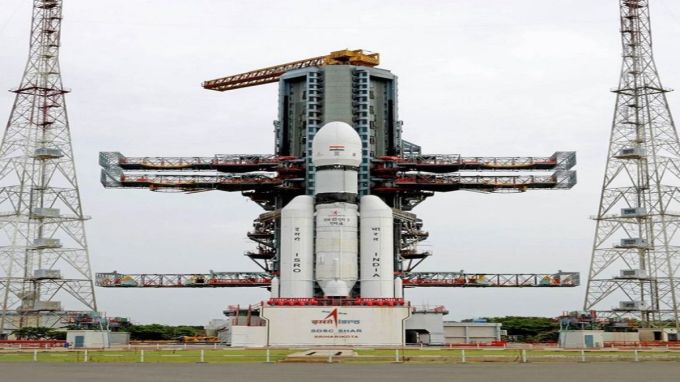 ISRO Chandrayaan 3 Mission LVM3-M4 Launch: ઇન્ડિય સ્પેસ રિસર્ચ ઓર્ગેનાઇઝેશન એટલે કે ઇસરો (ISRO) 14 જુલાઈ, 2023ના રોજ ચંદ્રયાન 3 લોન્ચ કરશે. ચંદ્રયાન-3ના સરળ લોન્ચિંગ સાથે, ભારત ચંદ્રની સપાટી પર તેનું અવકાશયાન લેન્ડ કરનાર ચોથો દેશ બની જશે. (Source: @isro.in/instagram)