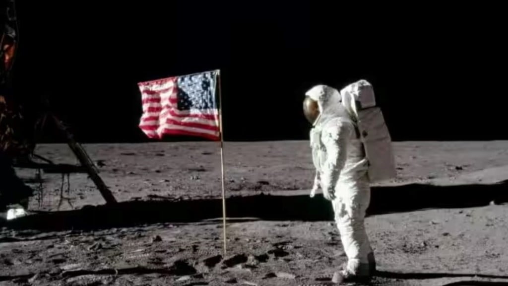 International Moon Day 2023 | આંતરરાષ્ટ્રીય ચંદ્ર દિવસ કોની યાદમાં ઉજવાય છે? જાણો એપોલો 11 અને નીલ આર્મસ્ટ્રોંગ અંગે International Moon Day 2023 | આંતરરાષ્ટ્રીય ચંદ્ર દિવસ કોની યાદમાં ઉજવાય છે? જાણો એપોલો 11 અને નીલ આર્મસ્ટ્રોંગ અંગે