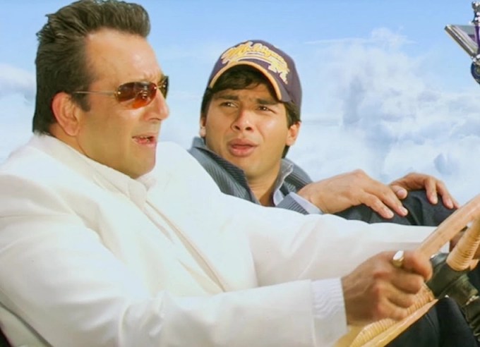 2005માં આવેલી ફિલ્મ 'વાહ લાઈફ હો તો ઐસી'માં સંજય દત્ત યમરાજ બન્યો હતો. 12 કરોડના બજેટમાં બનેલી આ ફિલ્મ ડિઝાસ્ટર સાબિત થઈ. આ ફિલ્મે બોક્સ ઓફિસ પર માત્ર 5.84 કરોડ રૂપિયાની કમાણી કરી હતી. (Still From Film)