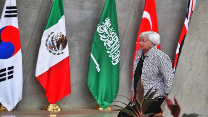 અમેરિકાના ટ્રેઝરી સેક્રેટરી જેનેટ યેલેન પણ સોમવારે મહાત્મા મંદિર ખાતે G20 મીટિંગમાં ભાગ લેવા અમદાવાદ આવ્યા હતા. (Express photo by Nirmal Harindran)