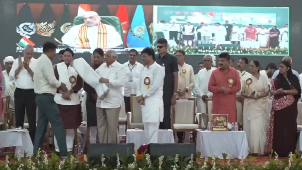 મહેસાણામાં અમિત શાહની વરચ્યૂઅલ હાજરીમાં સહકારી સંસ્થા સંચાલિત દેશની પહેલી સૈનિક સ્કૂલનું ખાતમુહૂર્ત : અહીં વાંચો ખર્ચ સહિત અન્ય વિગતો મહેસાણામાં અમિત શાહની વરચ્યૂઅલ હાજરીમાં સહકારી સંસ્થા સંચાલિત દેશની પહેલી સૈનિક સ્કૂલનું ખાતમુહૂર્ત : અહીં વાંચો ખર્ચ સહિત અન્ય વિગતો