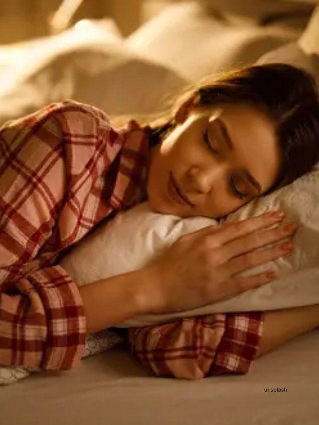 યોગ્ય સ્કિનકેર માટે તમામ પ્રોડક્ટ્સ અને ક્રિમનો ઉપયોગ કરવા ઉપરાંત, ડાયટ હેલ્થીલેવું ખૂબ જ મહત્વપૂર્ણ છે, તંદુરસ્ત ખોરાક ખાઓ અને વધુ સારી ત્વચા માટે રાત્રે યોગ્ય ઊંઘ પણ લો.