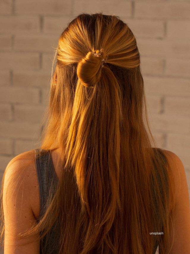 <strong>વાળ માટે ABCG જ્યૂસના ફાયદા :</strong>આ ડ્રિન્કમાં રહેલા આયર્ન, ઇલેક્ટ્રોલાઇટ્સ અને પોટેશિયમની સમૃદ્ધ સામગ્રીથી થાય છે. તેઓ તમારા હેયરને સ્વસ્થ બનાવવામાં મદદ કરે છે અને પરિણામે ચળકતા અને મજબૂત ટ્રેસ થાય છે.