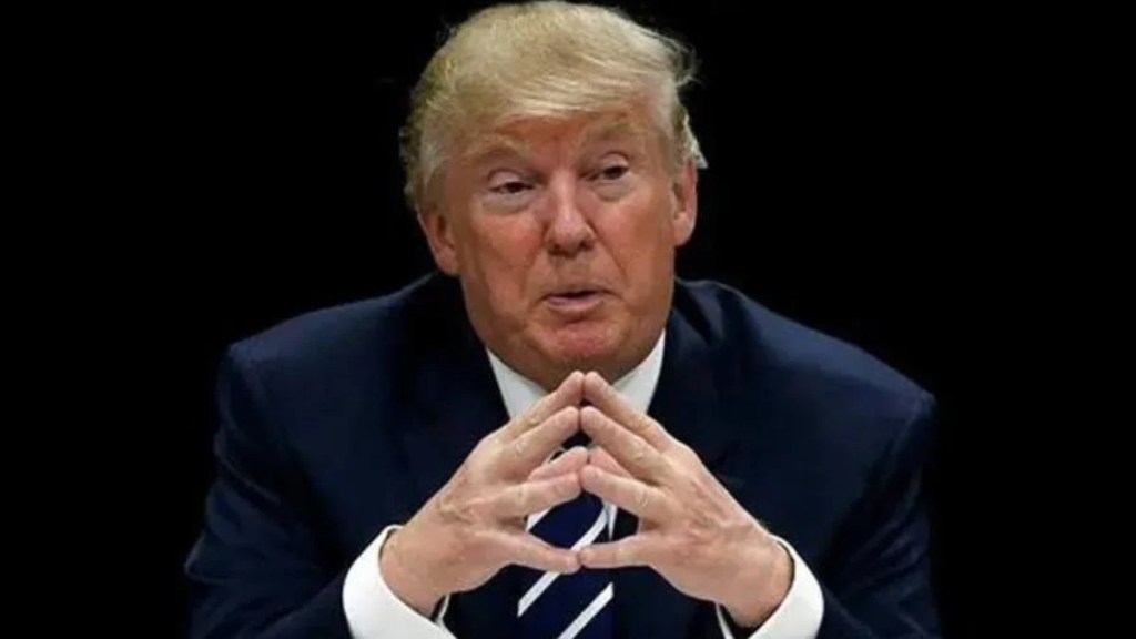 અમેરિકાના પૂર્વ રાષ્ટ્રપતિ ડોનાલ્ડ ટ્રમ્પે કર્યું સરેન્ડર, 20 મિનિટ બાદ જ જેલમાંથી બહાર નીકળ્યા, ચૂંટણીમાં છેતરપિંડીનો છે મામલો