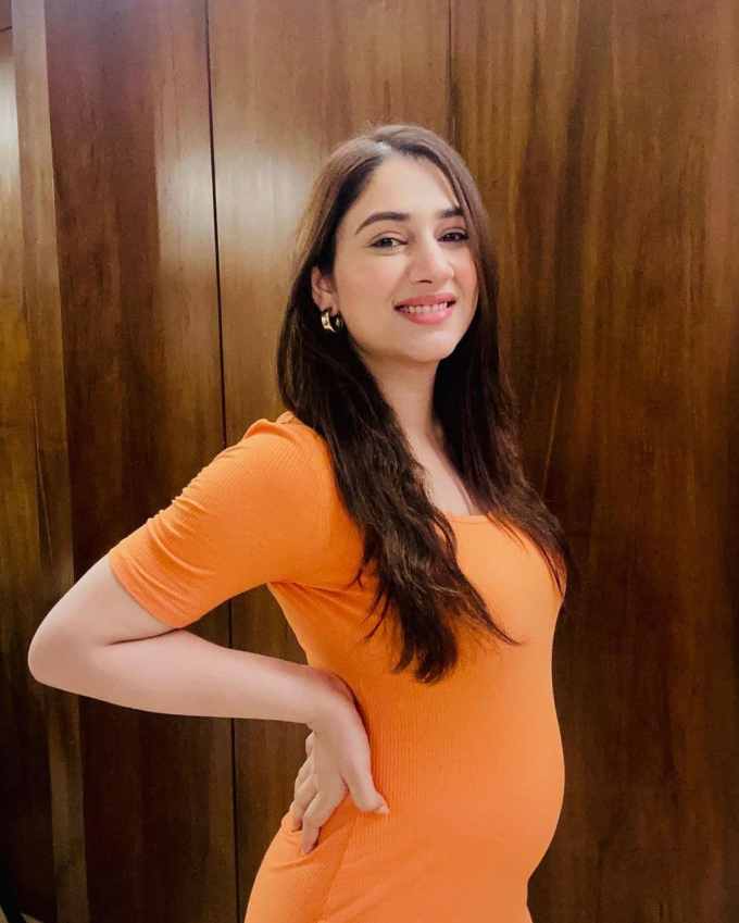 દિશાએ સિરિયલ 'પ્યાર કા દર્દ હૈ...'થી નાના પડદા પર ડેબ્યૂ કર્યું હતું. દિશાએ સિરિયલ 'પ્યાર કા દર્દ હૈ...'થી નાના પડદા પર ડેબ્યૂ કર્યું હતું.