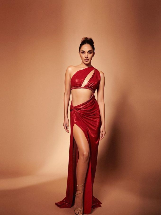 કિયારા અડવાણી ફિટ રહેવા માટે સ્ટ્રીક્ટ ડાયટ અને વર્કઆઉટ રૂટીન ફોલો કરે છે. (ફોટો ક્રેડિટ કિયારા અડવાણી ઇન્સ્ટા)