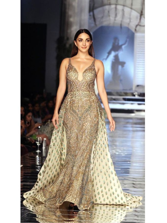 જ્યારે લંચમાં કિચારા ધરનું સાદુ ભોજન લે છે. જેમાં મીઠું પણ ખુબ જ ઓછા પ્રમાણમાં હોય છે. (ફોટો ક્રેડિટ કિયારા અડવાણી ઇન્સ્ટા)