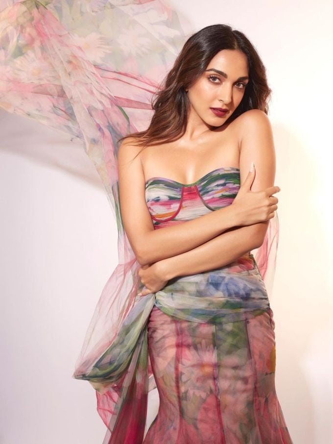 કિયારા અડવાણીની હુન્ન પરી લૂકની તસવીરોના ફેન્સે કર્યા વખાણ, જુઓ ઝલક (ફોટો ક્રેડિટ ક્યારા અડવાણી ઇન્સ્ટા)