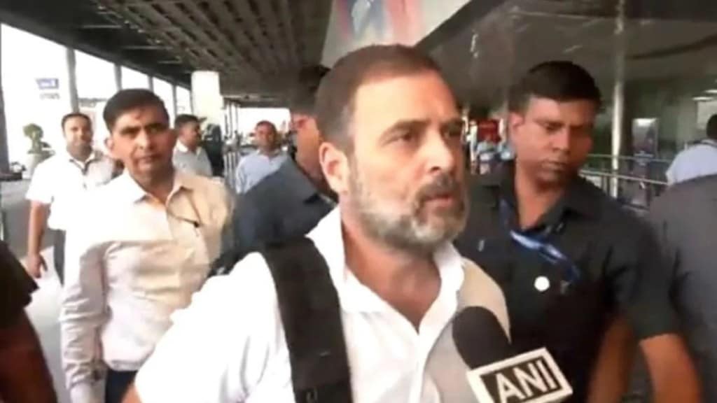 Rahul Gandhi ladakh Visit : 25 ઓગસ્ટ સુધી લદ્દાખમાં રહેશે રાહુલ ગાંધી, પૈંગોગ ઝીલ પર ઉજવશી પિતા રાજીવ ગાંધીનો જન્મ દિવસ Rahul Gandhi ladakh Visit : 25 ઓગસ્ટ સુધી લદ્દાખમાં રહેશે રાહુલ ગાંધી, પૈંગોગ ઝીલ પર ઉજવશી પિતા રાજીવ ગાંધીનો જન્મ દિવસ