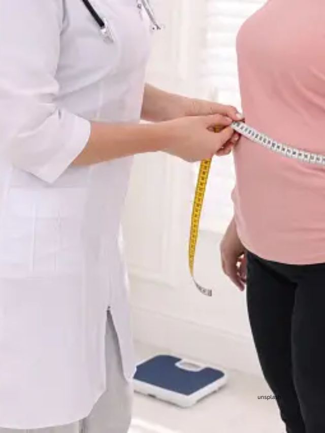 હેલ્થી માણસનું વજન ઉંમરની સાથે બદલાતું રહે છે, 19 વર્ષથી લઈને 29 વર્ષના હેલ્થી પુરુષનું વજન 83.4 કિલો હોવું જોઈએ.