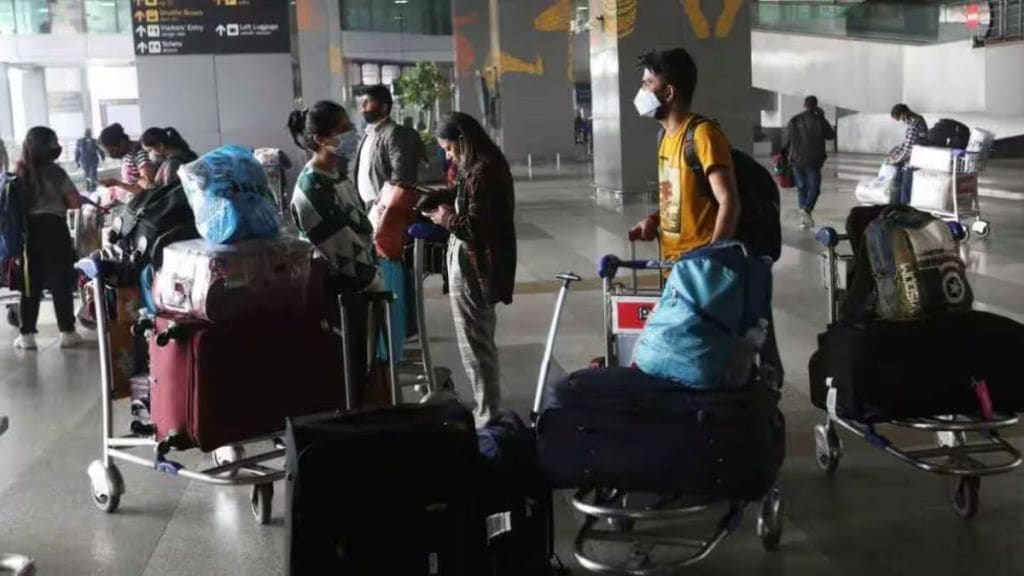 Khalistan Row : કેનેડામાં રહેતા ભારતીયો માટે એડવાઈઝરી જાહેર, MEA એ કહ્યું – ‘અત્યંત સાવધાની રાખો’ Khalistan Row : કેનેડામાં રહેતા ભારતીયો માટે એડવાઈઝરી જાહેર, MEA એ કહ્યું – ‘અત્યંત સાવધાની રાખો’