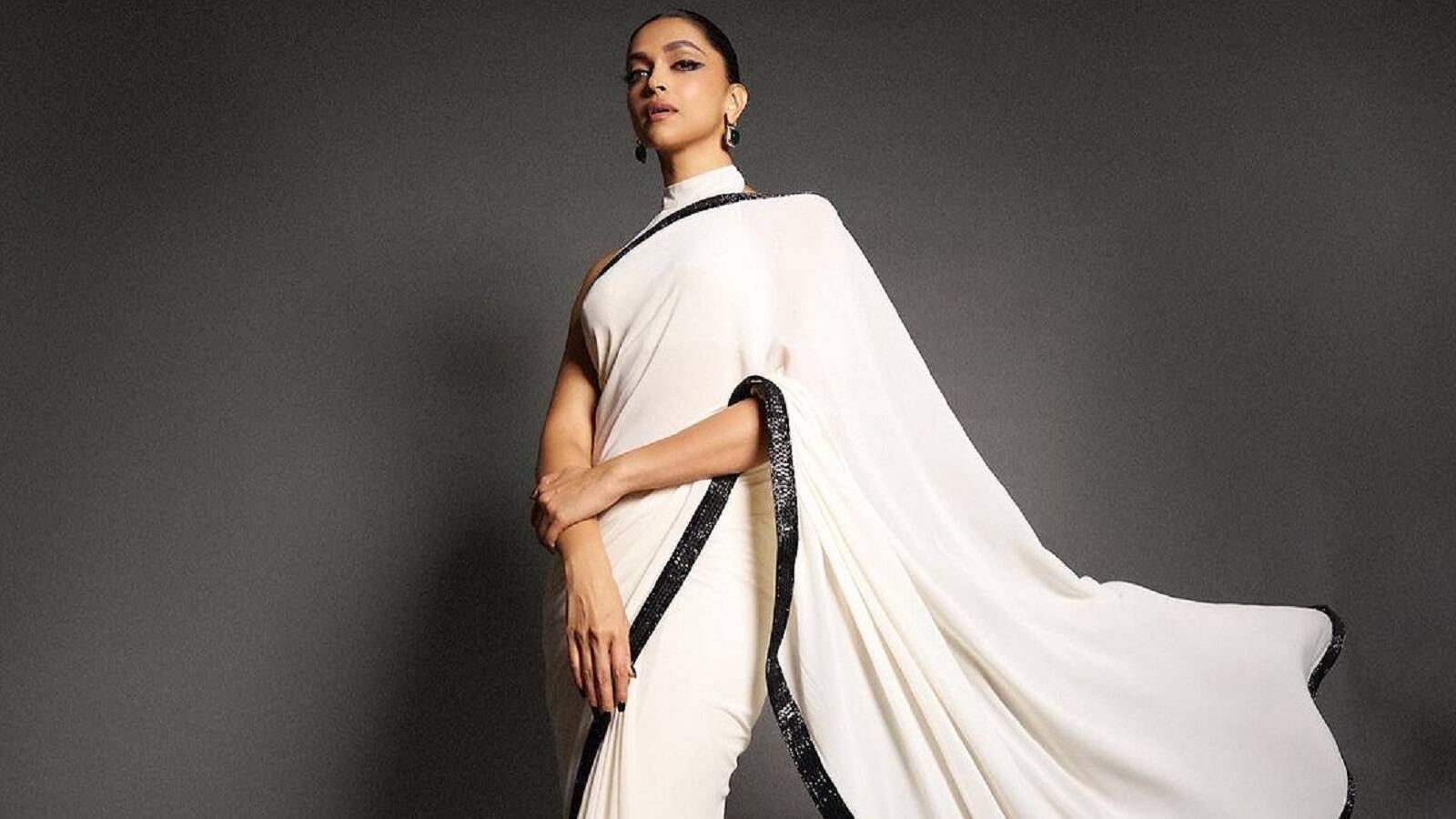 Deepika Padukone : દીપિકા પાદુકોણ સફેદ સાડીમાં ચમકી,જુઓ તસવીરો