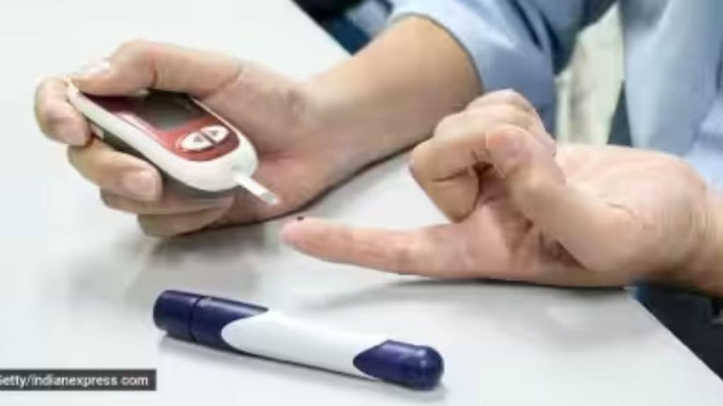 Olive Oil For Diabetes : ડાયબિટીસના દર્દીઓ માટે રામબાણ છે ઓલિવ ઓઇલ, ચુટકીમાં બ્લડ શુગરને કંટ્રોલ કરી શકે છે Olive Oil For Diabetes : ડાયબિટીસના દર્દીઓ માટે રામબાણ છે ઓલિવ ઓઇલ, ચુટકીમાં બ્લડ શુગરને કંટ્રોલ કરી શકે છે