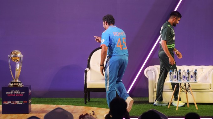 બાબરે કહ્યું કે ભારત પહોંચ્યા બાદ હૈદરાબાદમાં અમને જે પ્રકારનું સ્વાગત મળ્યું તેની અમને અપેક્ષા ન હતી. અમારી પાસે ખૂબ જ સારો આતિથ્ય-સત્કાર થયો. અમને અહીં બિલકુલ ઘર જેવું લાગ્યું.(Express photo by Nirmal Harindran)