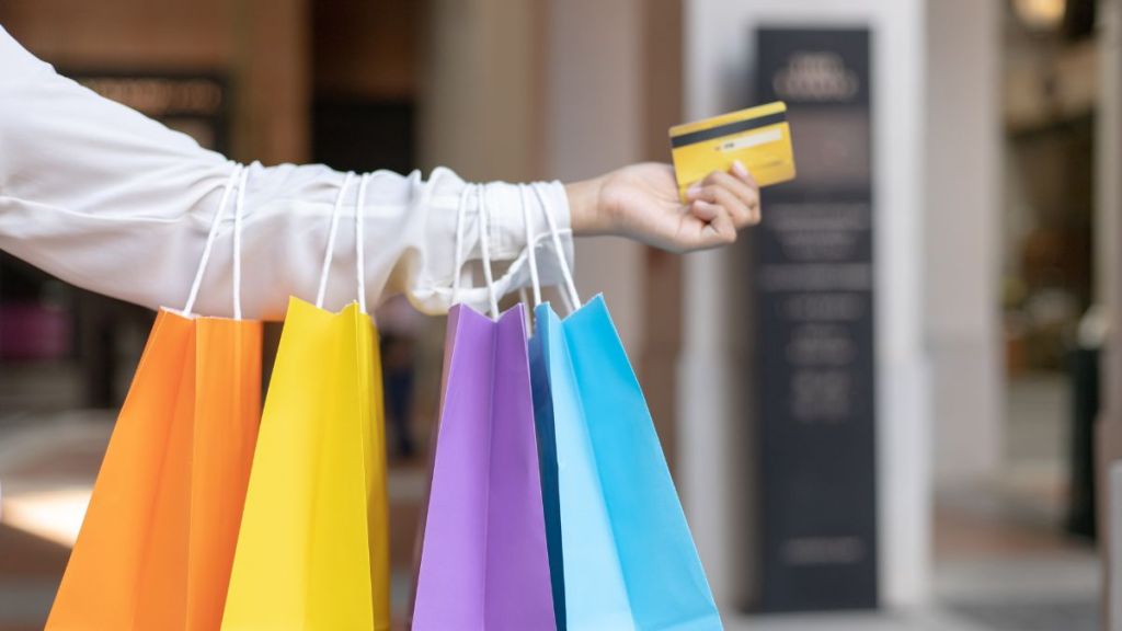 festive shopping tips | diwali festive shopping tips | diwali shopping budget | diwali festive offers